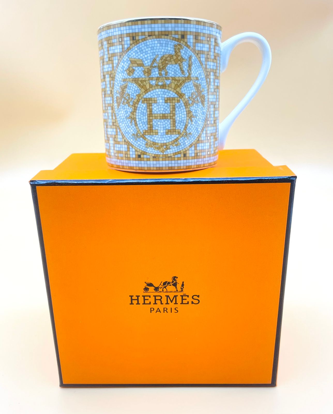 Single Hermes mug